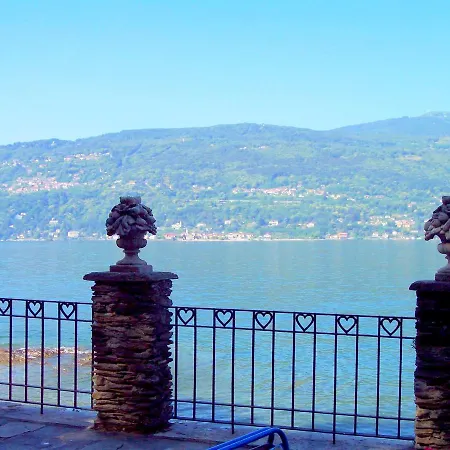 Magnificent Holiday In Near Lake * Lesa